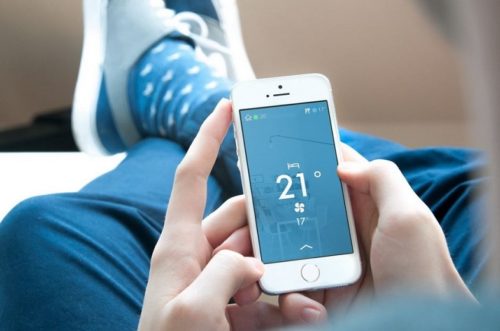 Controlling central heating thermostat with smartphone